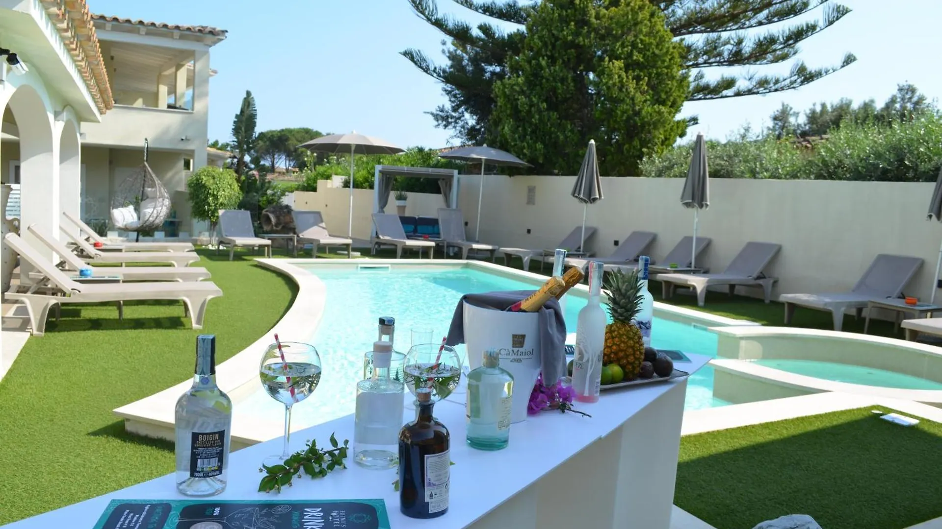 Suimi'S Hotel Villasimius Italy