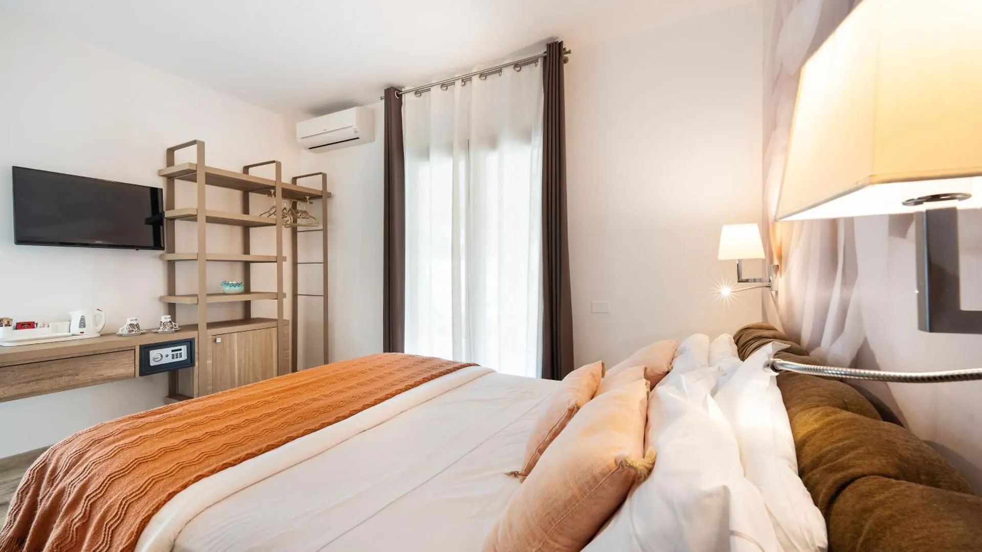 Suimi'S Hotel Villasimius Italy