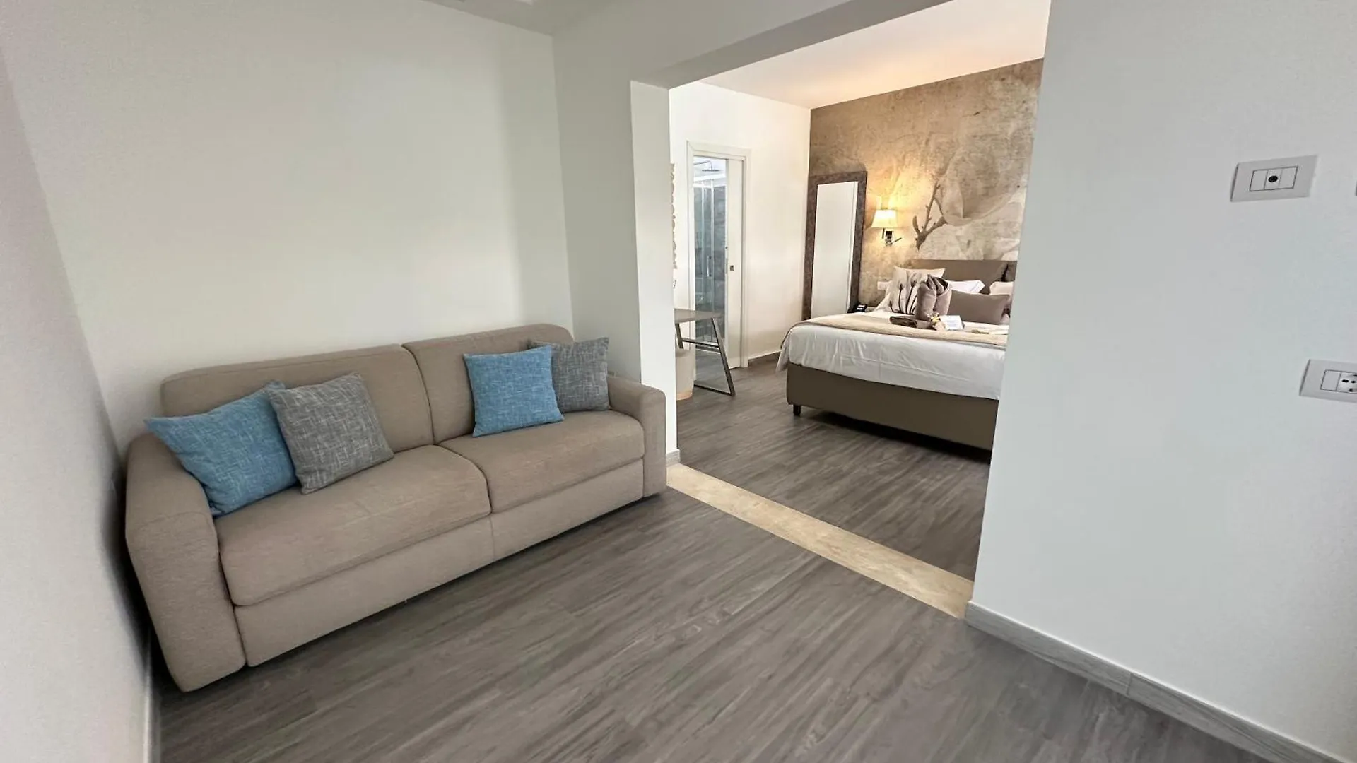 Suimi'S Hotel Villasimius Italia
