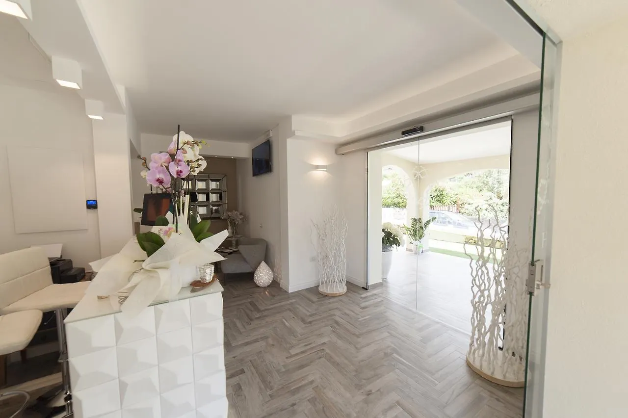 Suimi'S Hotel Villasimius