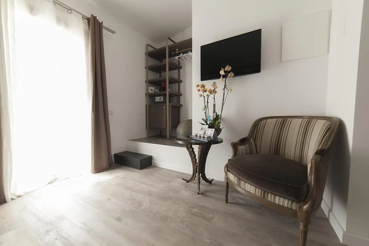 Suimi'S Hotel Villasimius