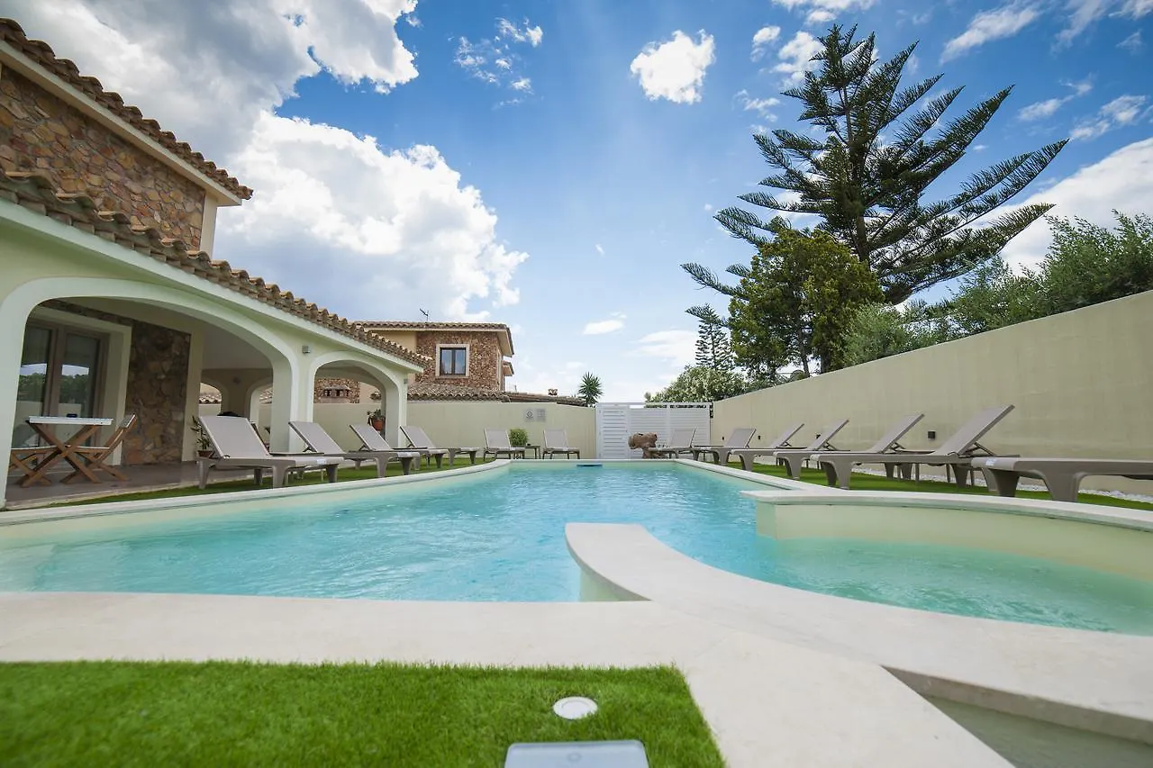 Suimi'S Hotel Villasimius
